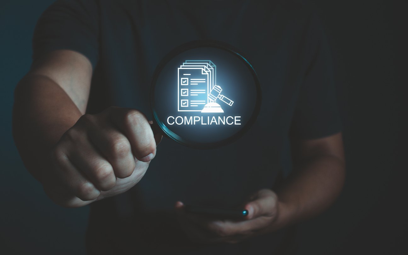 Worksuite leads in 2025 compliance and global contractor management